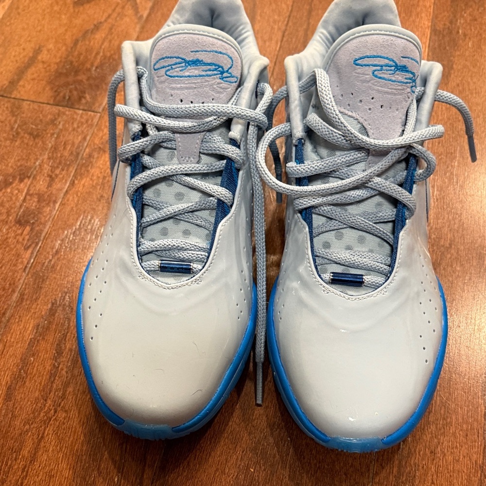 Nike Blue and Gray Men's Shoes - Picture 6 of 7